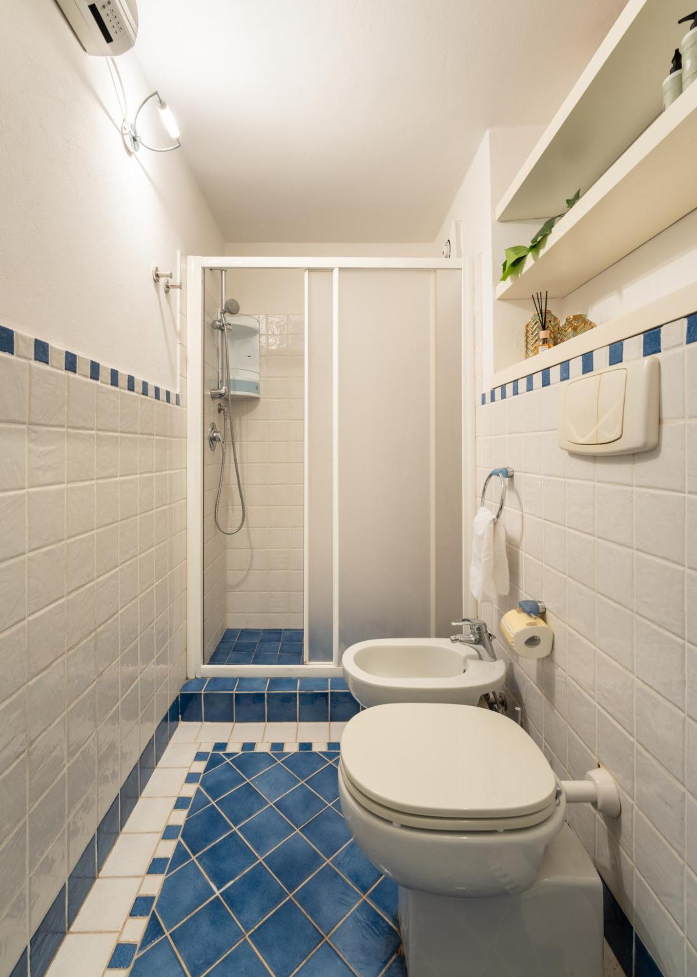 Via Cimabue 8B - Florence Charming Apartments - Metropolitan Loft In Florence - 20 Minute Walk To City Center - Excellent Base For Exploring - Less Than 5 Minute Walk To The Supermarket - Amazing Bakery On The Corner Exterior photo