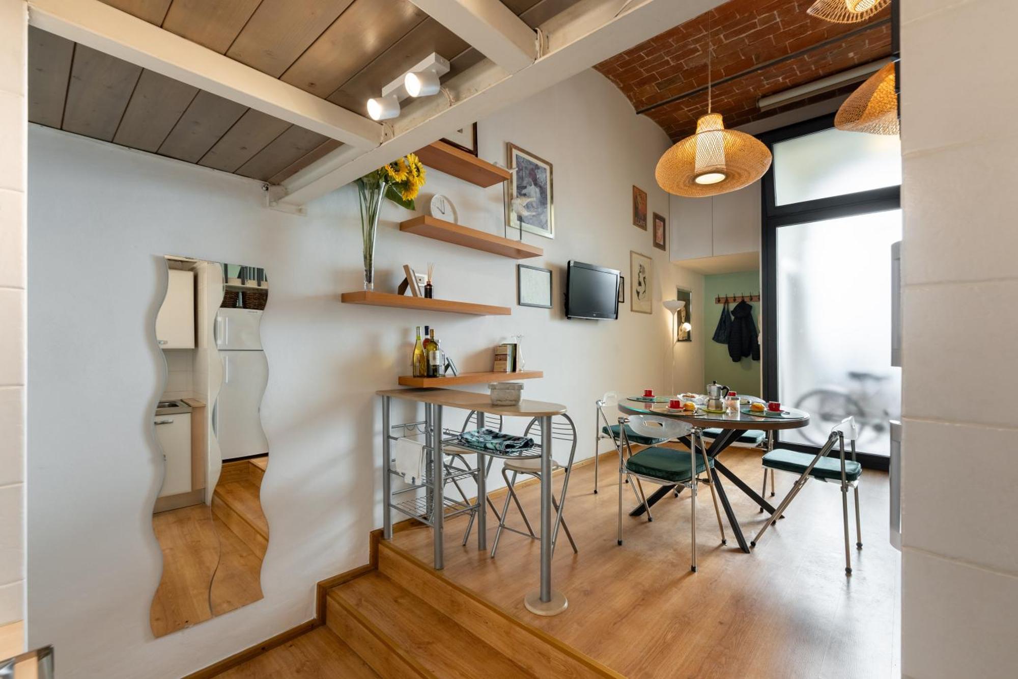 Via Cimabue 8B - Florence Charming Apartments - Metropolitan Loft In Florence - 20 Minute Walk To City Center - Excellent Base For Exploring - Less Than 5 Minute Walk To The Supermarket - Amazing Bakery On The Corner Exterior photo