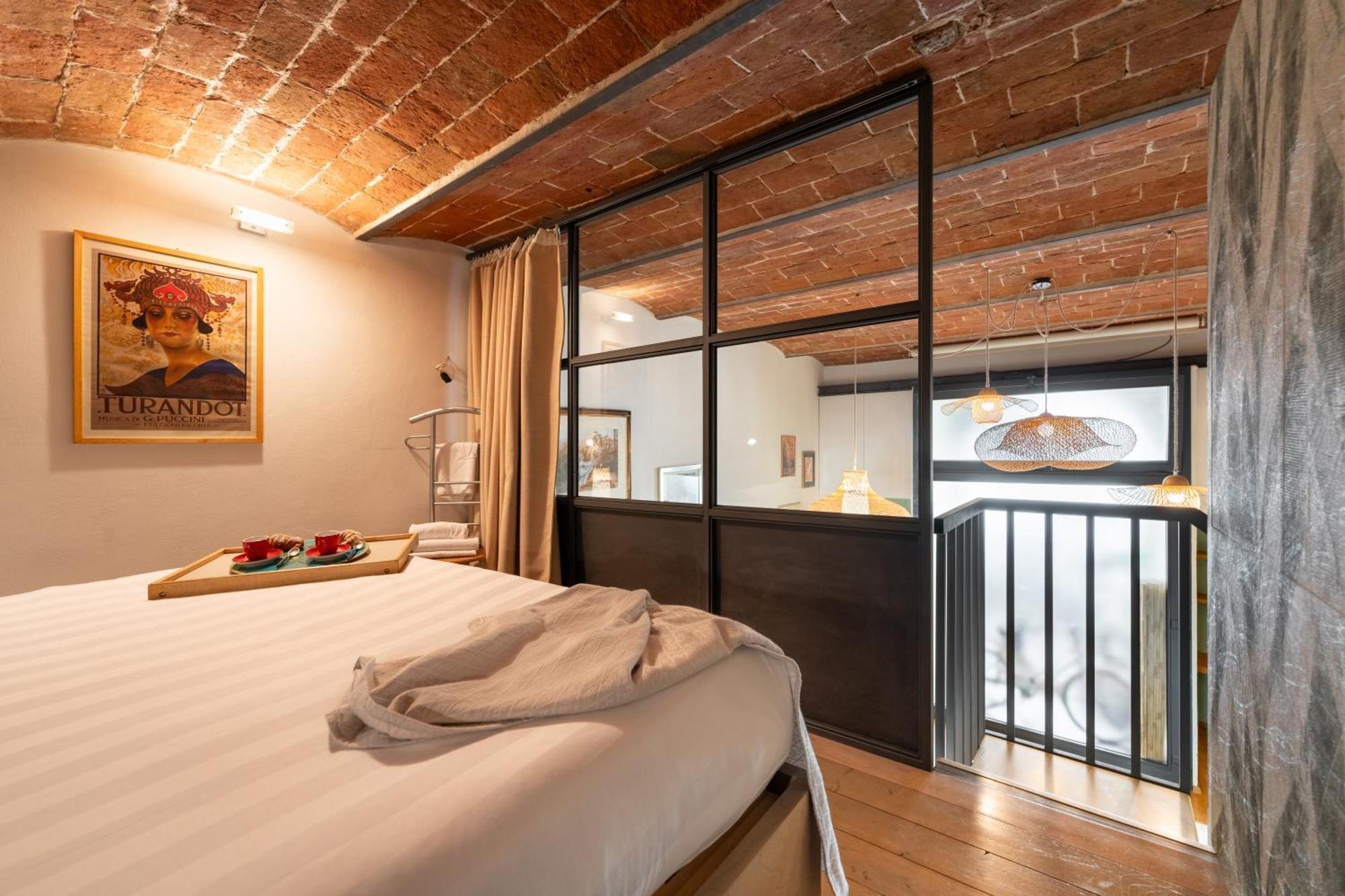 Via Cimabue 8B - Florence Charming Apartments - Metropolitan Loft In Florence - 20 Minute Walk To City Center - Excellent Base For Exploring - Less Than 5 Minute Walk To The Supermarket - Amazing Bakery On The Corner Exterior photo