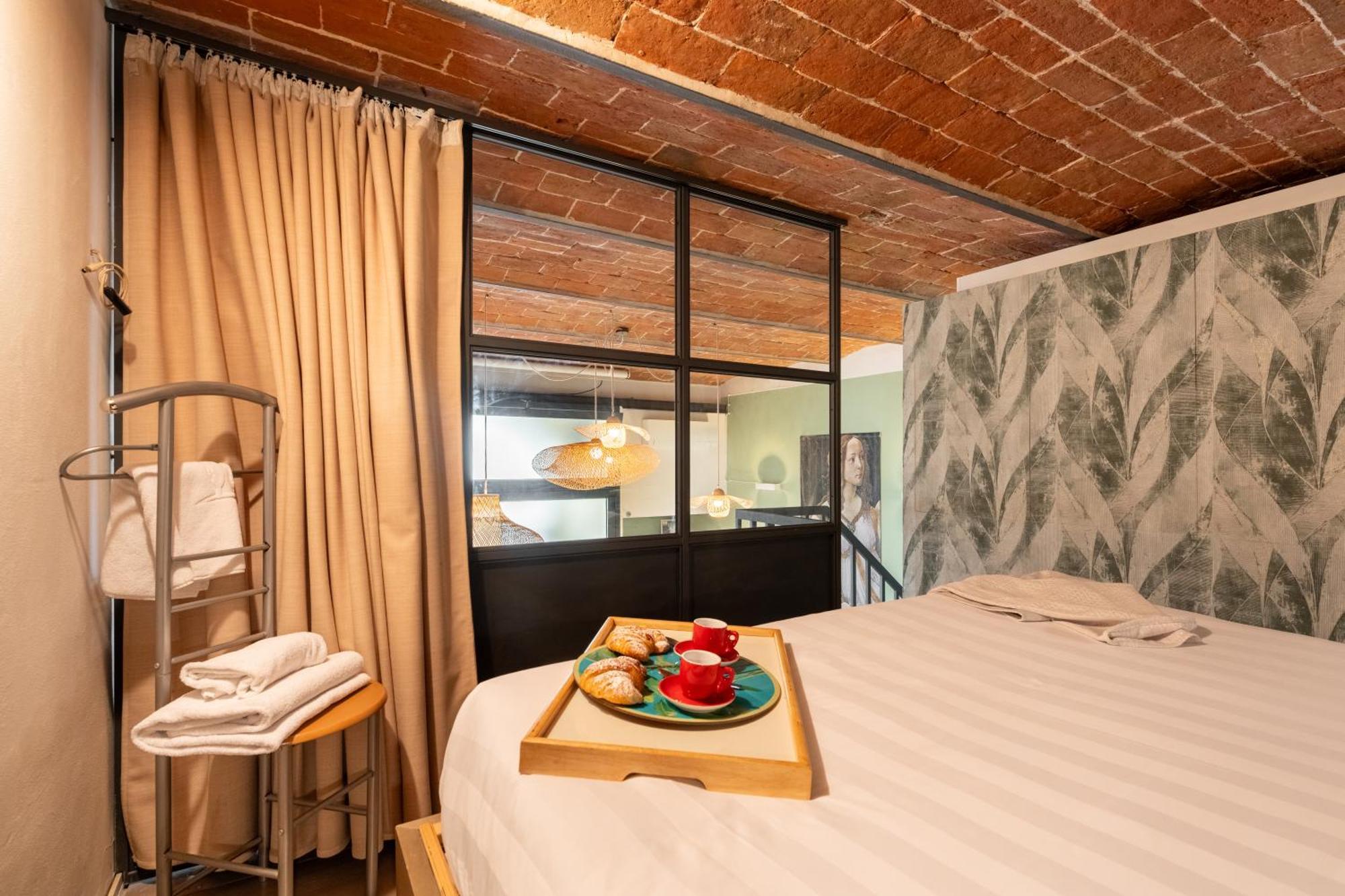 Via Cimabue 8B - Florence Charming Apartments - Metropolitan Loft In Florence - 20 Minute Walk To City Center - Excellent Base For Exploring - Less Than 5 Minute Walk To The Supermarket - Amazing Bakery On The Corner Exterior photo