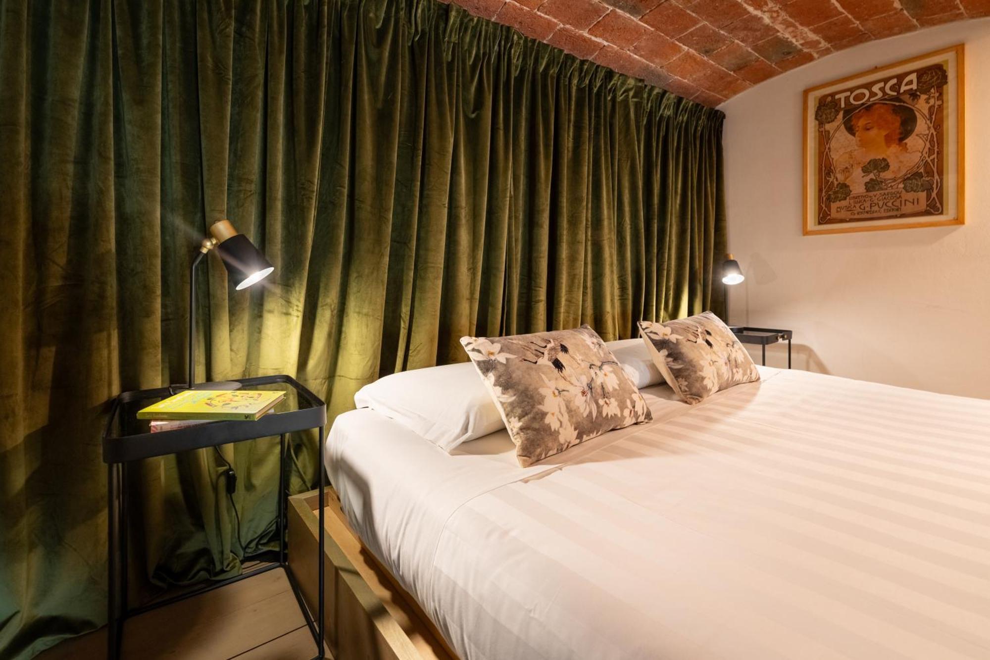 Via Cimabue 8B - Florence Charming Apartments - Metropolitan Loft In Florence - 20 Minute Walk To City Center - Excellent Base For Exploring - Less Than 5 Minute Walk To The Supermarket - Amazing Bakery On The Corner Exterior photo