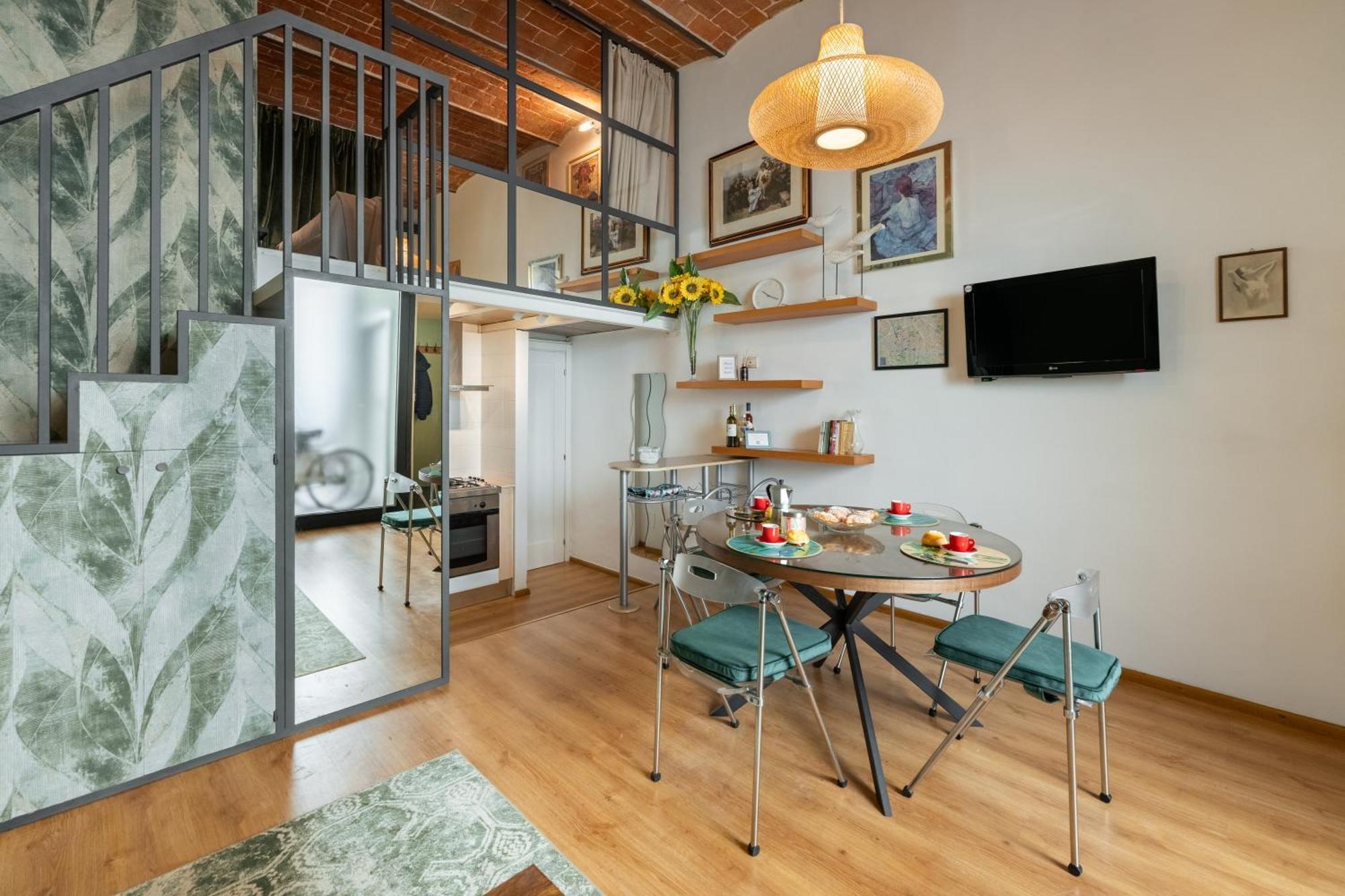 Via Cimabue 8B - Florence Charming Apartments - Metropolitan Loft In Florence - 20 Minute Walk To City Center - Excellent Base For Exploring - Less Than 5 Minute Walk To The Supermarket - Amazing Bakery On The Corner Exterior photo