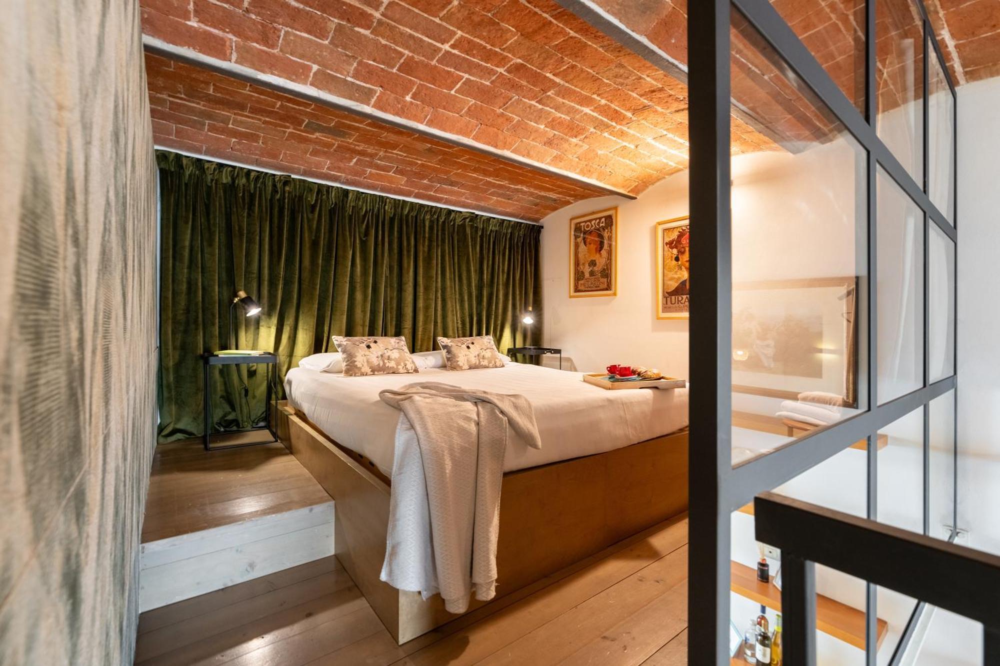 Via Cimabue 8B - Florence Charming Apartments - Metropolitan Loft In Florence - 20 Minute Walk To City Center - Excellent Base For Exploring - Less Than 5 Minute Walk To The Supermarket - Amazing Bakery On The Corner Exterior photo